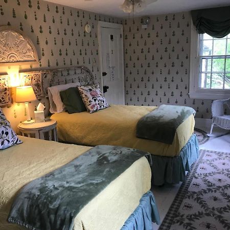Wild Wisteria Bed & Breakfast Chadds Ford Dış mekan fotoğraf