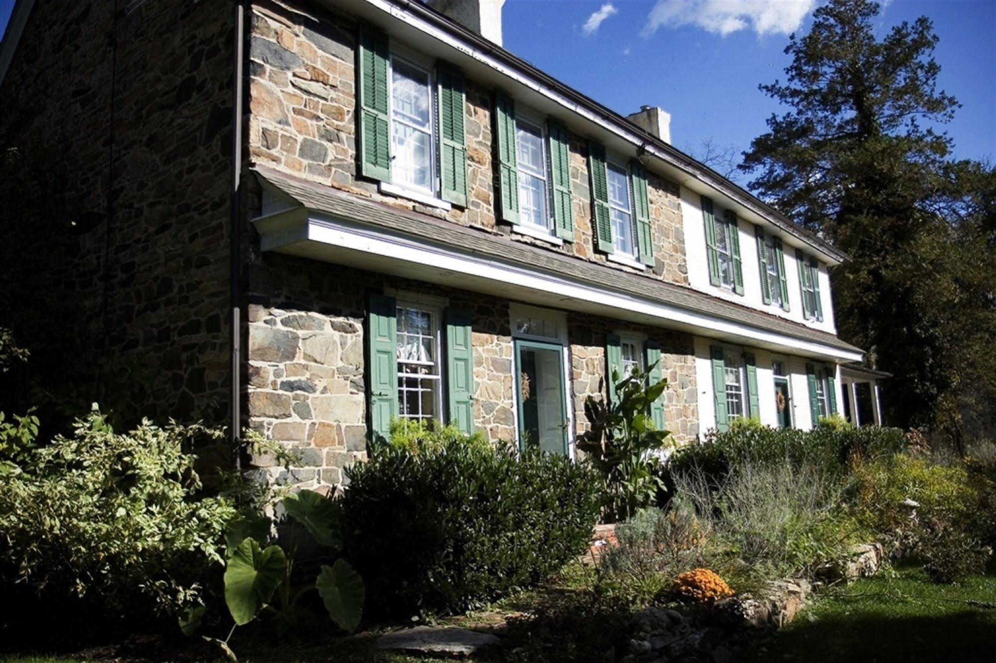Wild Wisteria Bed & Breakfast Chadds Ford Dış mekan fotoğraf
