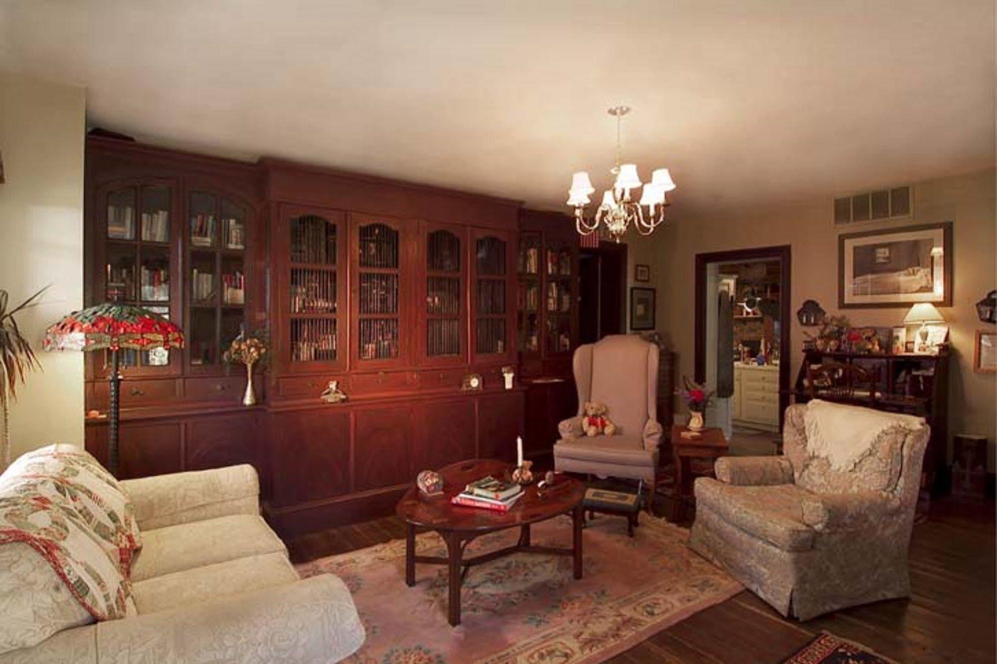 Wild Wisteria Bed & Breakfast Chadds Ford Dış mekan fotoğraf