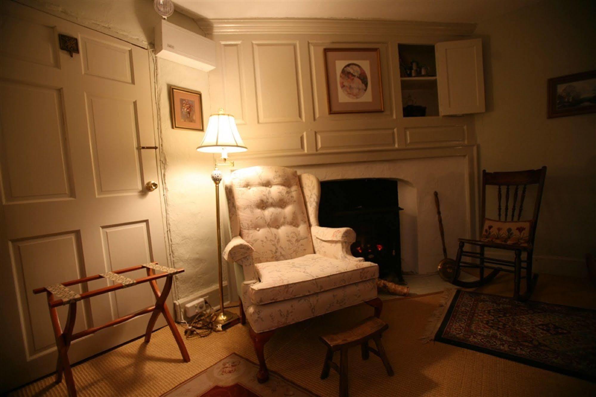 Wild Wisteria Bed & Breakfast Chadds Ford Dış mekan fotoğraf