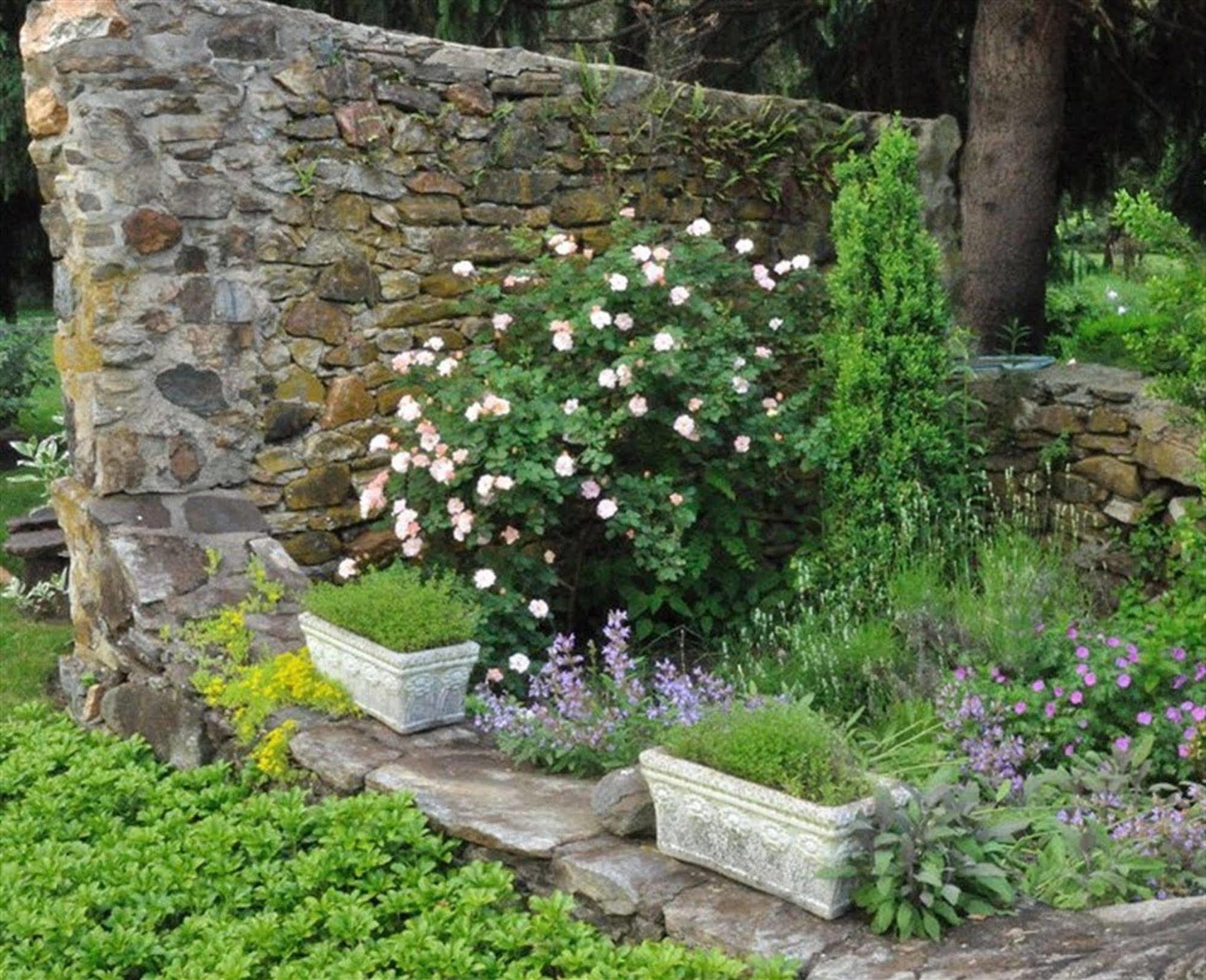 Wild Wisteria Bed & Breakfast Chadds Ford Dış mekan fotoğraf