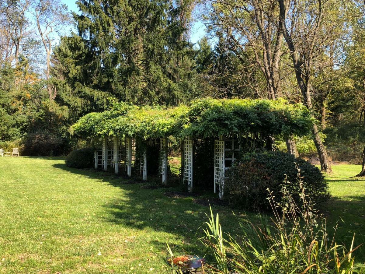 Wild Wisteria Bed & Breakfast Chadds Ford Dış mekan fotoğraf