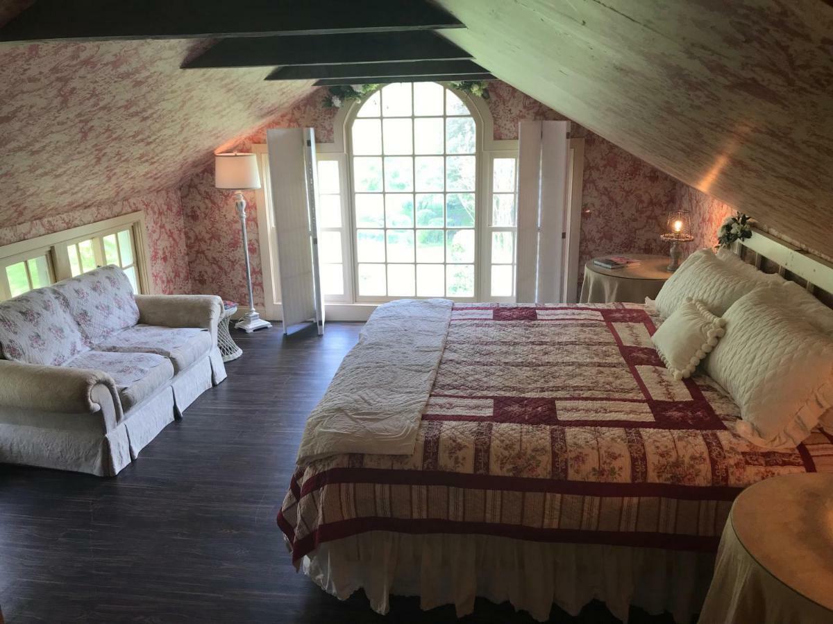 Wild Wisteria Bed & Breakfast Chadds Ford Dış mekan fotoğraf